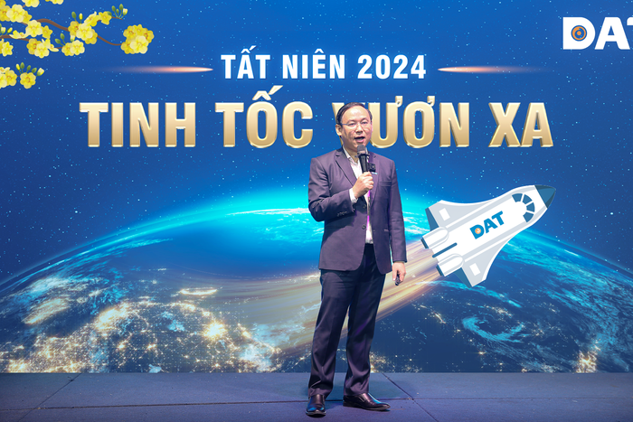 tiec-tat-nien-2024-tinh-toc-vuon-xa-mo-ra-hanh-trinh-ket-noi-vuon-minh-toa-sang-cho-dat-group-04