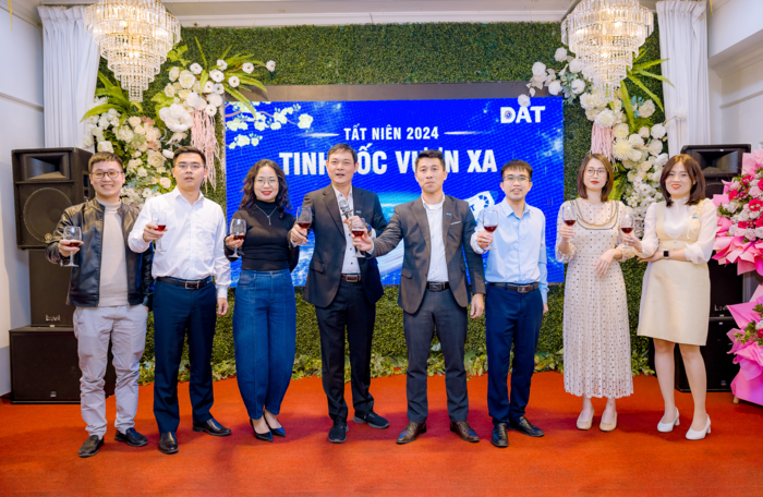 tiec-tat-nien-2024-tinh-toc-vuon-xa-mo-ra-hanh-trinh-ket-noi-vuon-minh-toa-sang-cho-dat-group-06