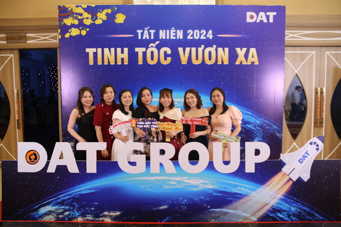 tiec-tat-nien-2024-tinh-toc-vuon-xa-–-mo-ra-hanh-trinh-ket-noi-vuon-minh-toa-sang-cho-dat-group-14