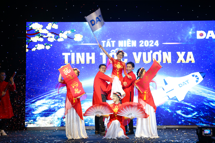 tiec-tat-nien-2024-tinh-toc-vuon-xa-mo-ra-hanh-trinh-ket-noi-vuon-minh-toa-sang-cho-dat-group-07