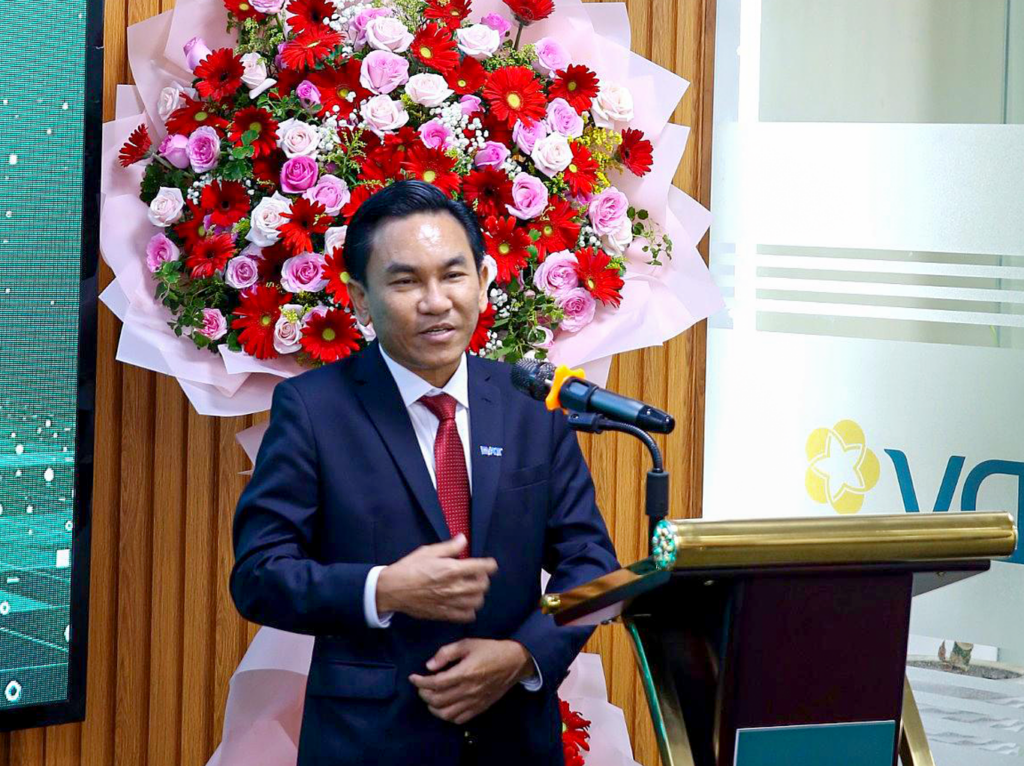 Ông Tiêu Văn Đạt – Tổng Giám đốc Công ty Cổ phần Tập đoàn DAT phát biểu tại buổi lễ